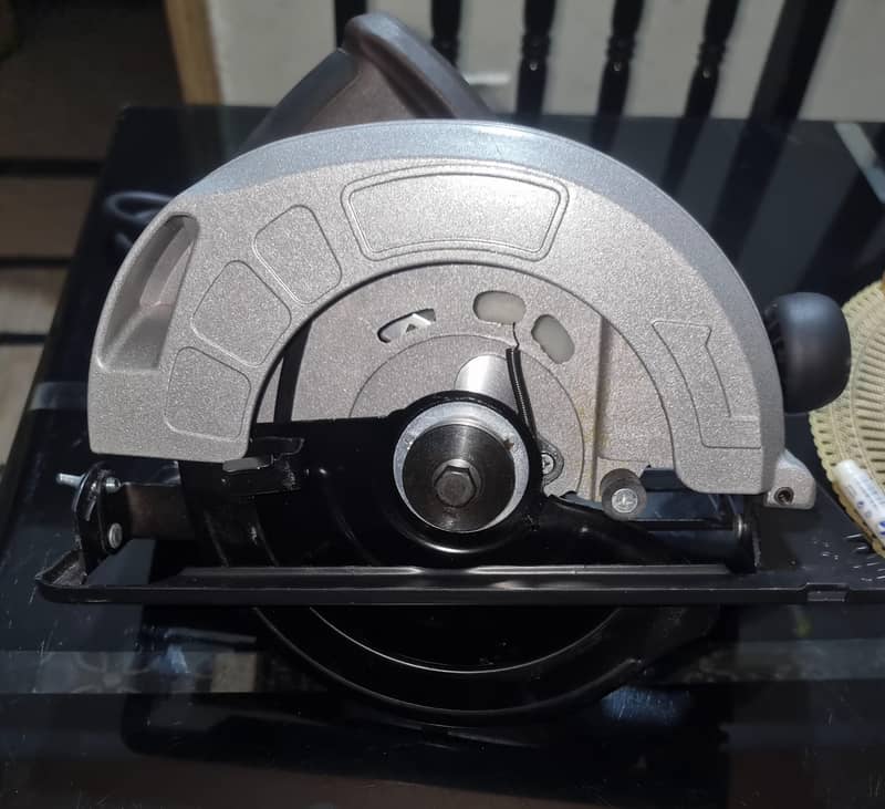 Circular Saw 1
