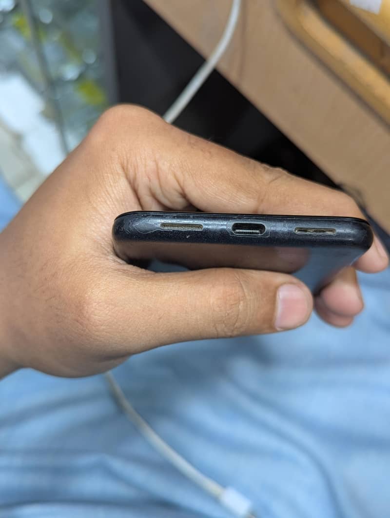 Pixel 5 4