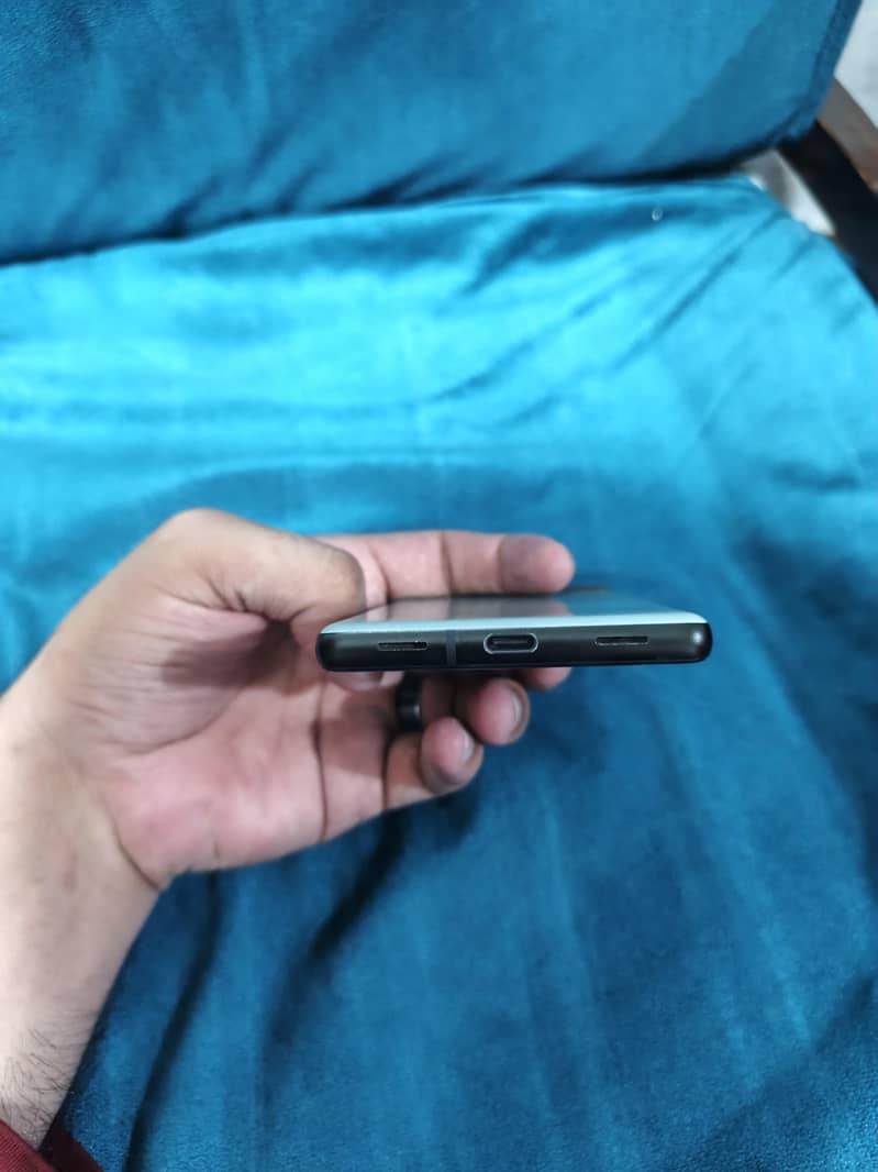 Google Pixel 6a 5