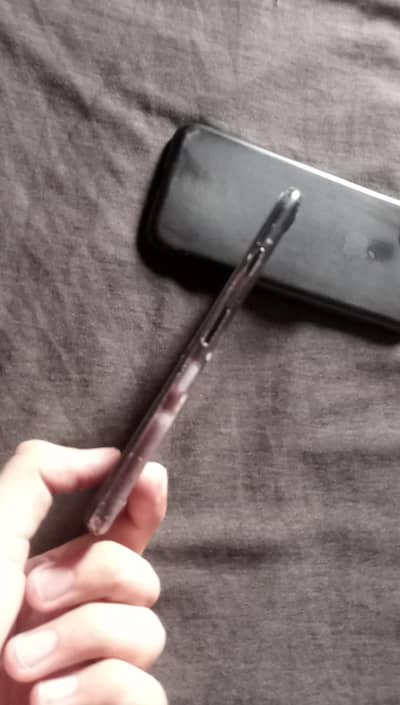 I phone 7 non pta. 128 gb storage. read description for more details