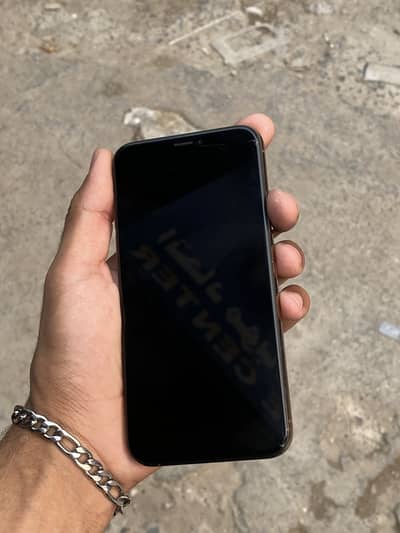 Iphone XS NON PTA FACTORY UNLOCK 64 gb