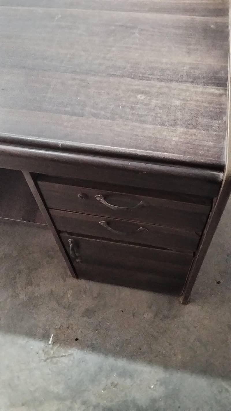 office table computer and study 0