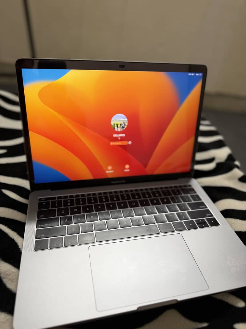 MACBOOK PRO 2017 4