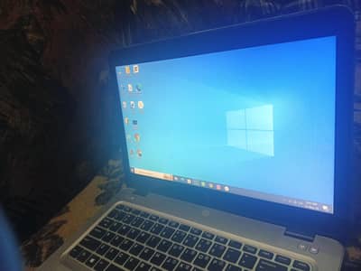 Hp EliteBook 840 g4 condition: 10/10