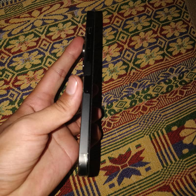 iphone 14 pro max 3