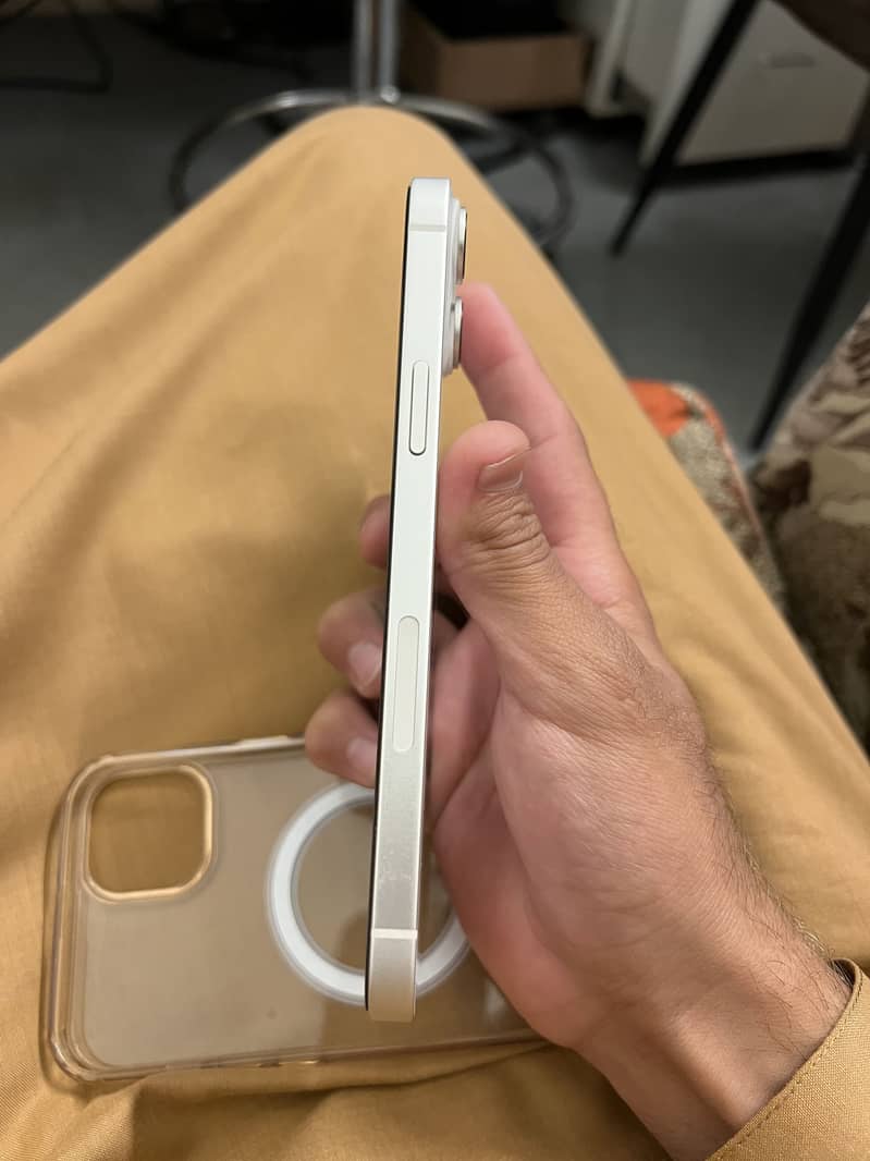 Iphone 14plus 3