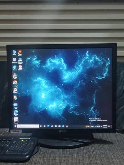 Ld computer moniter 19 inch for sale