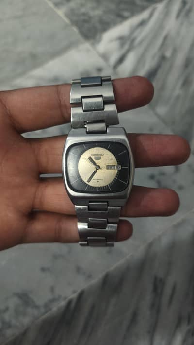 seiko 5 Japanese    ,     AUTOMATIC
