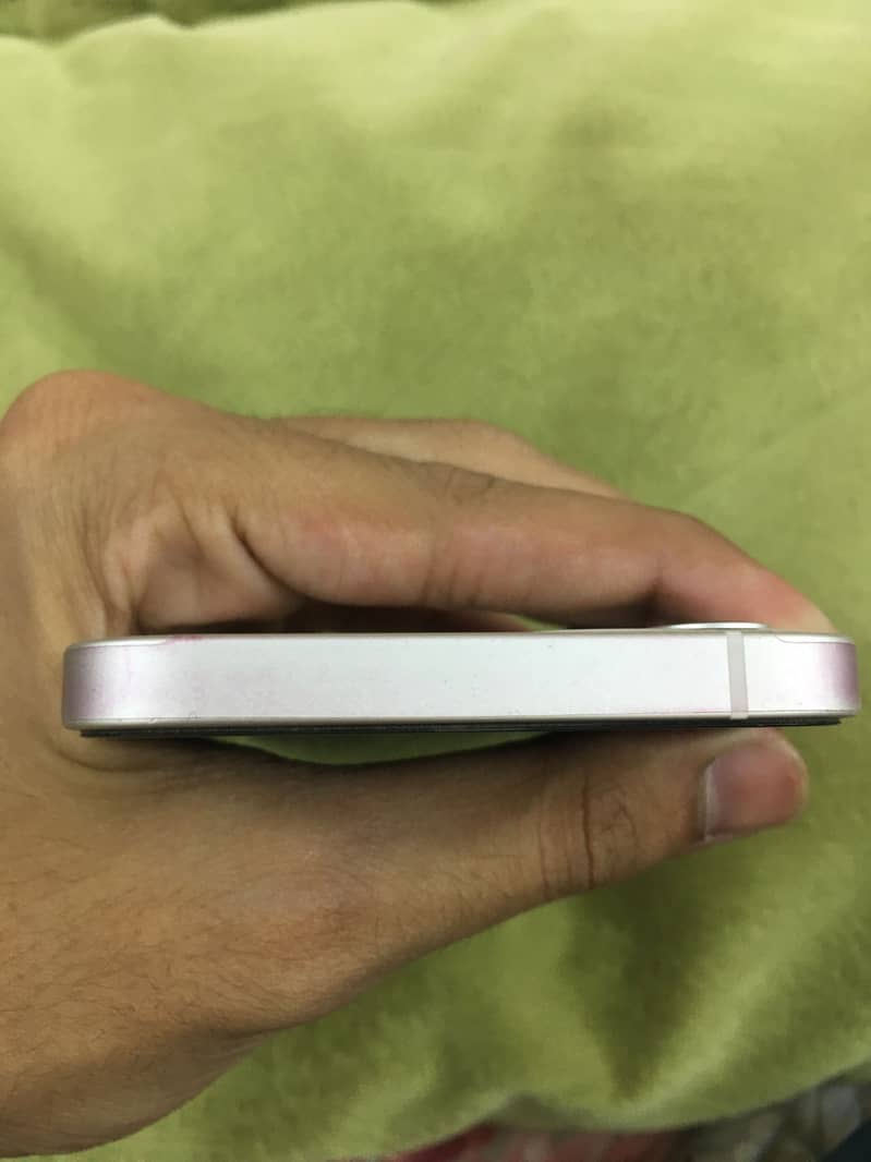 Iphone 12 4