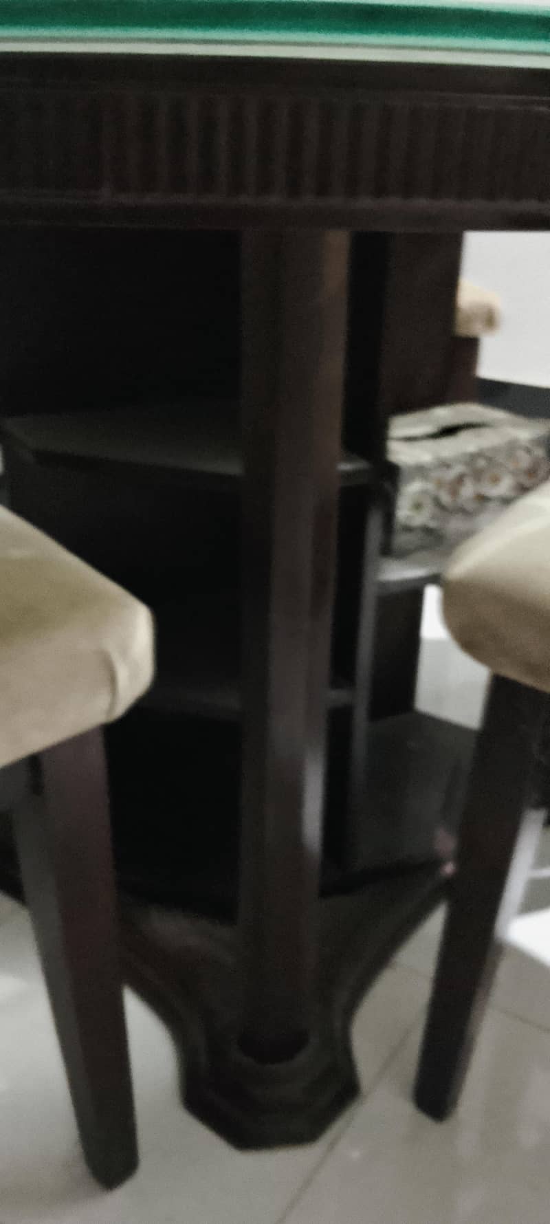 Dining table 6 seater 1