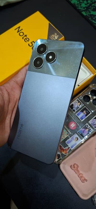 Realmi note 50