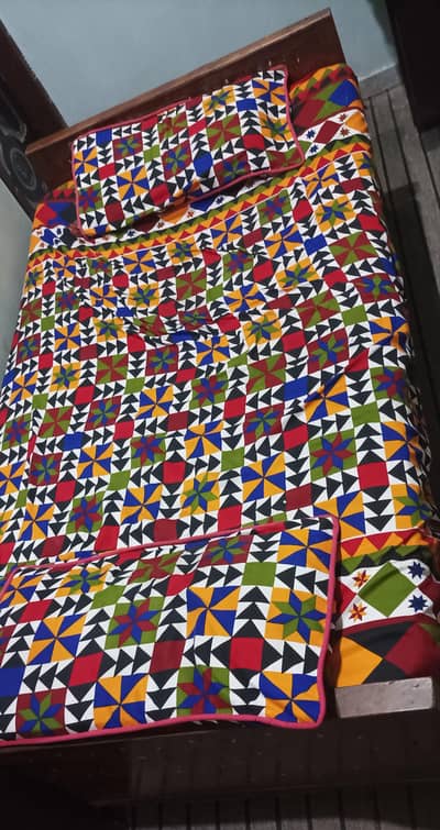 Vintage Sold Wood Single bed Pair for sale (Without Mattress)