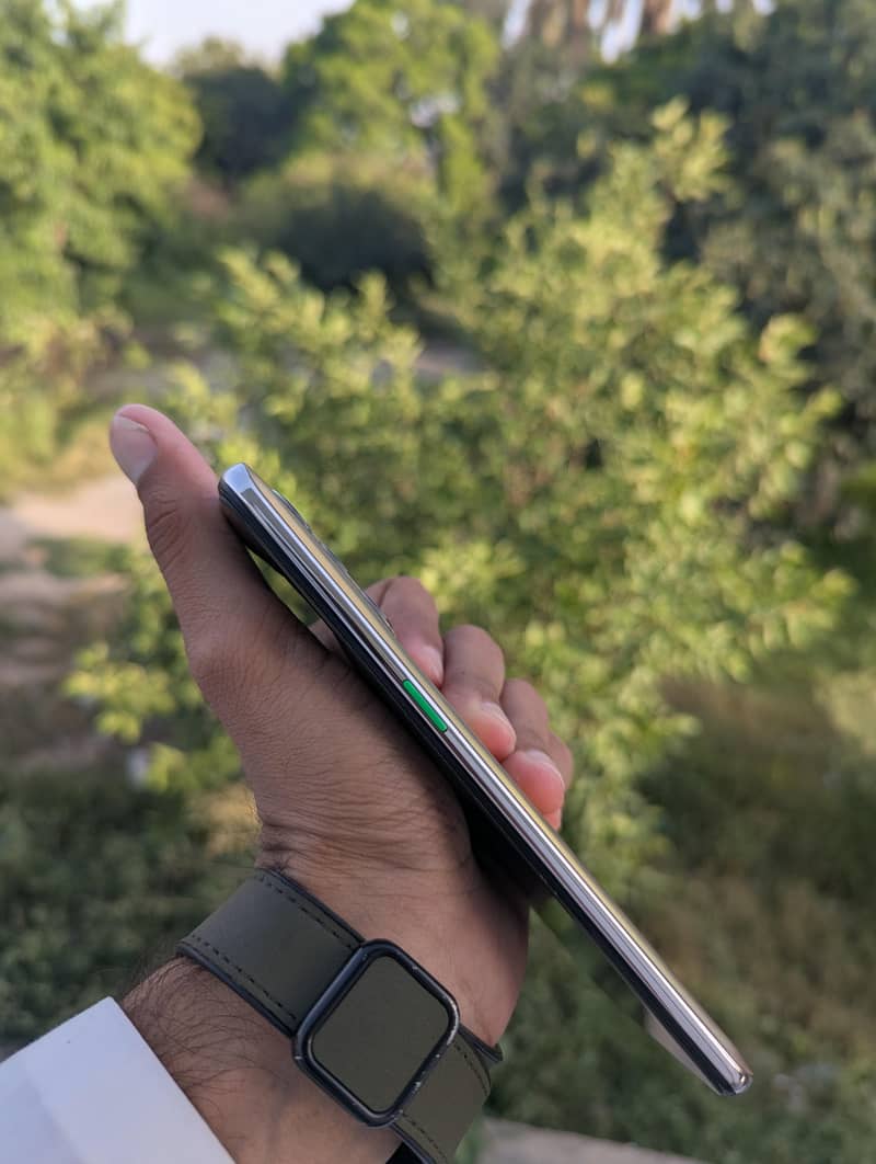 Mobile 8