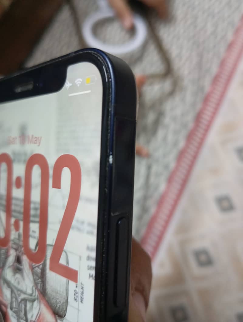 iPhone 12 MIni 4