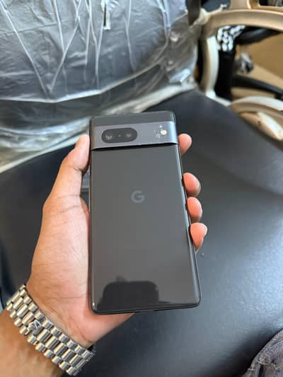 google pixel 7 , 1 year used| Mint Condition 8/10