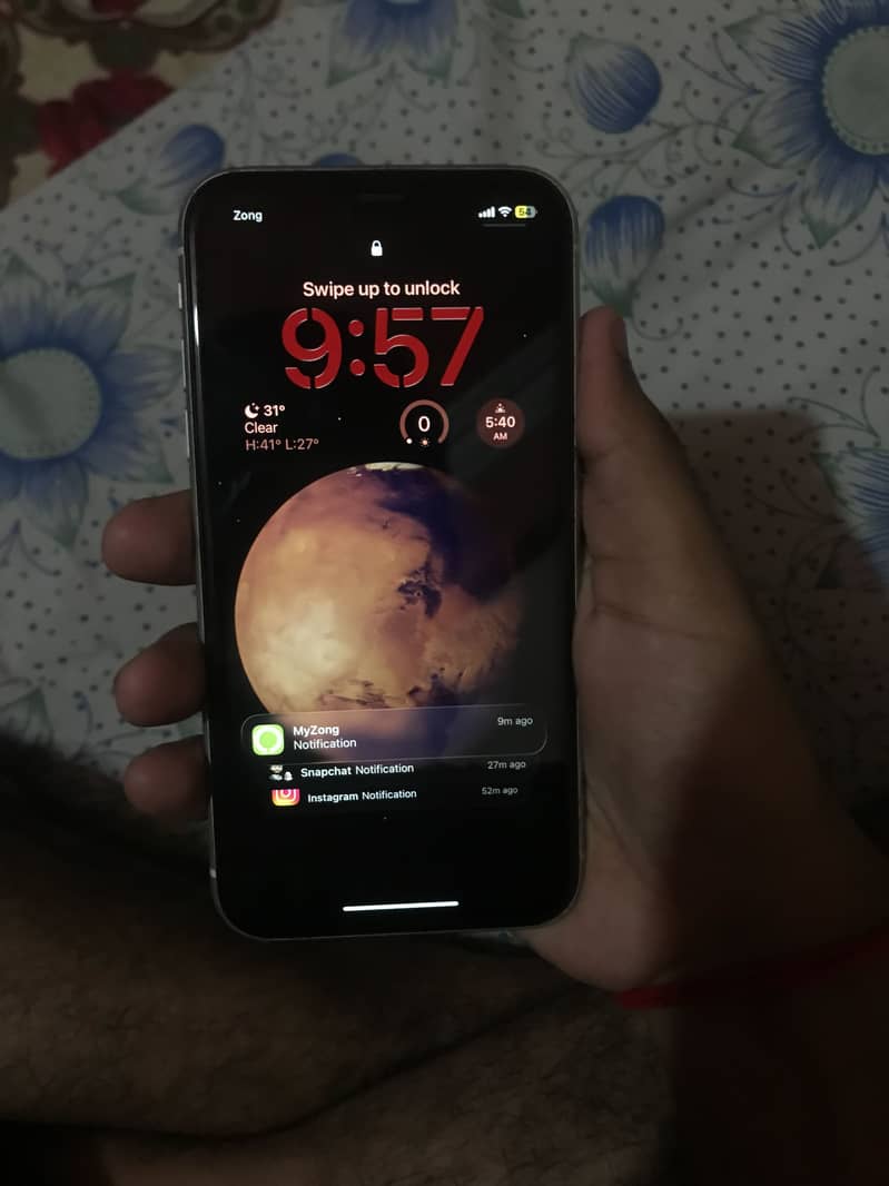 iPhone 11 2