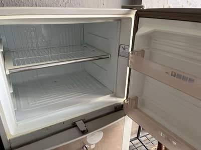 Dawlance refrigerator