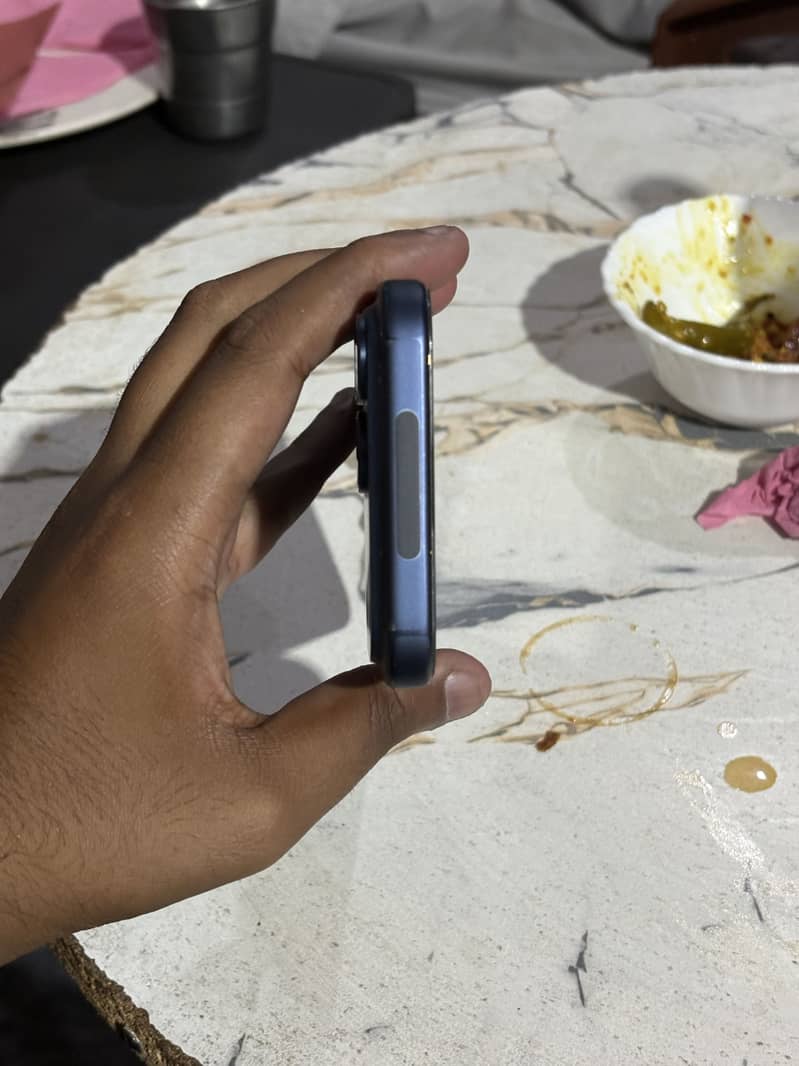 iPhone 17 Pro Max 5