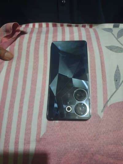 Tecno camon 20 pro 8+8/256 box or charger total original