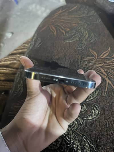 iPhone 12 Pro Max condition 10/9 battery health 83