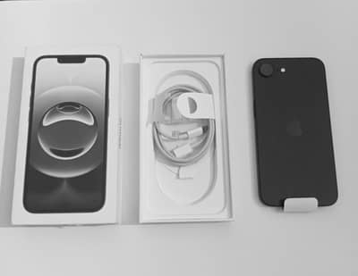 iPhone 16e.