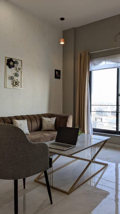 FULLY FURNISHED LUXURY APARTMENTS IN BAHRIA TOWN