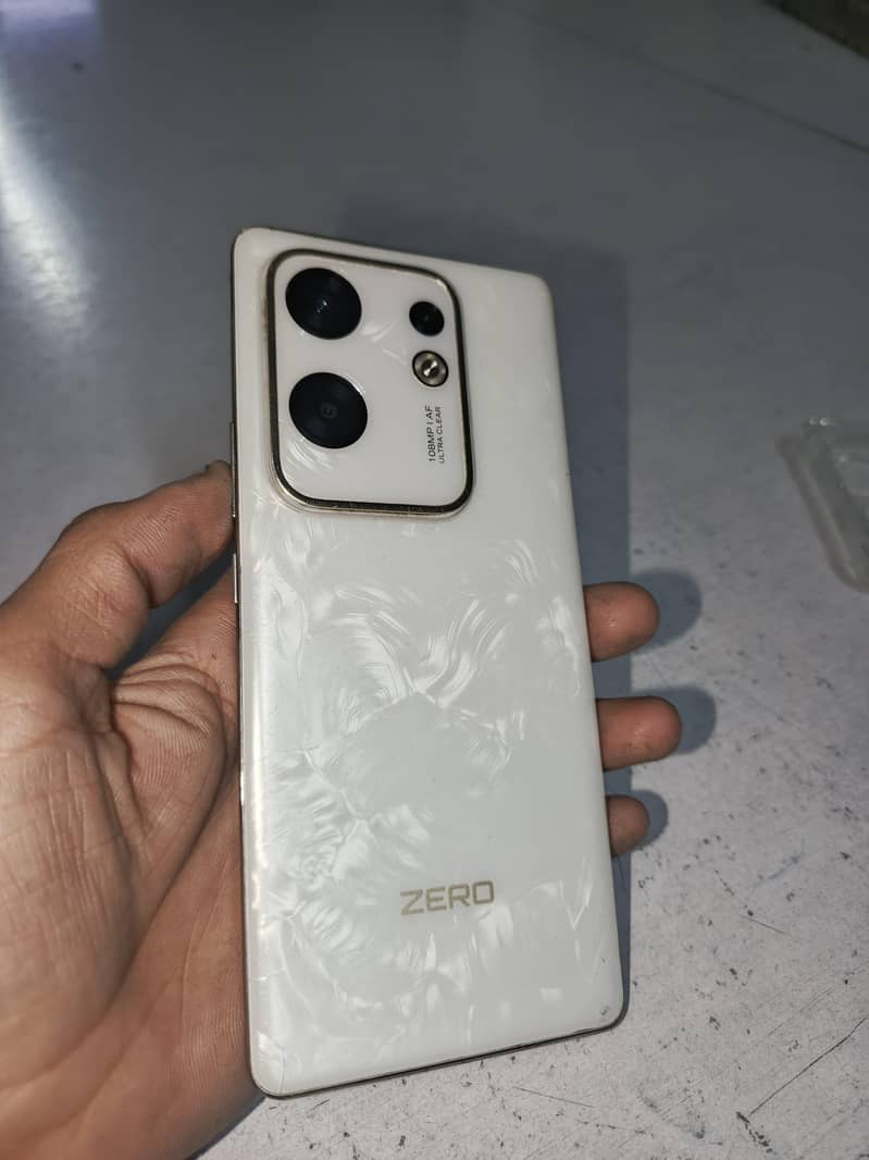 infinix Zero 30 _8+8gb-256gb with box urgent sale 0