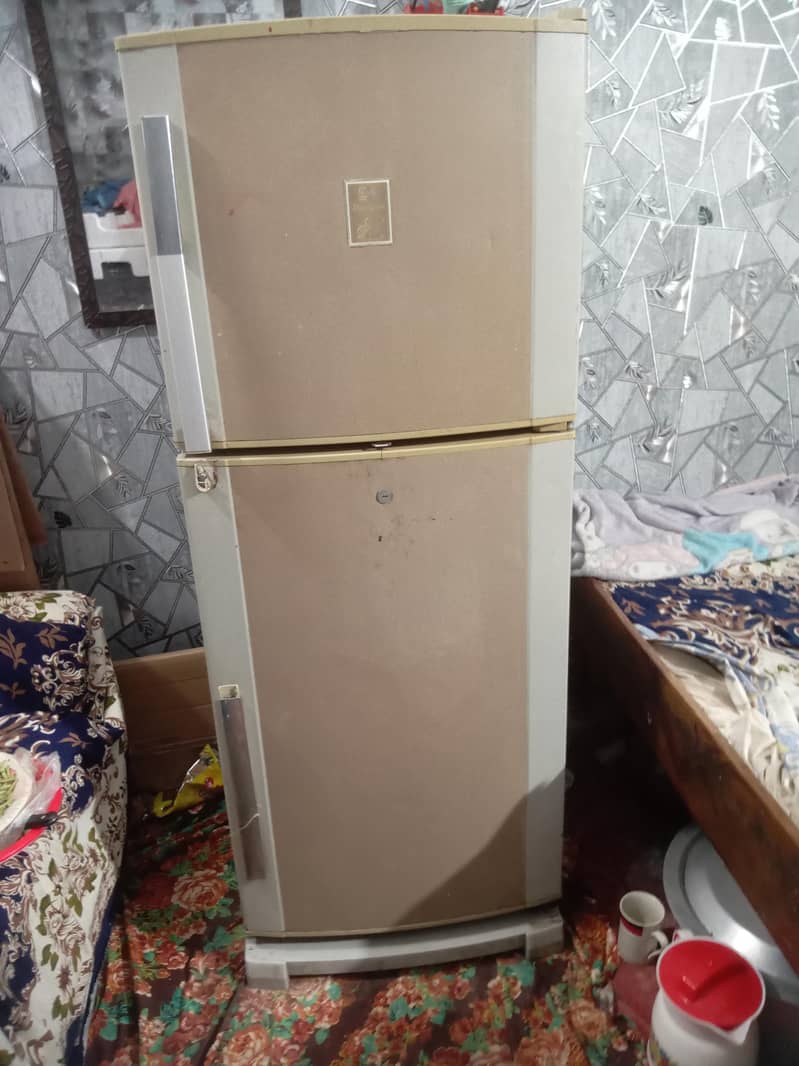 refrigerator 0