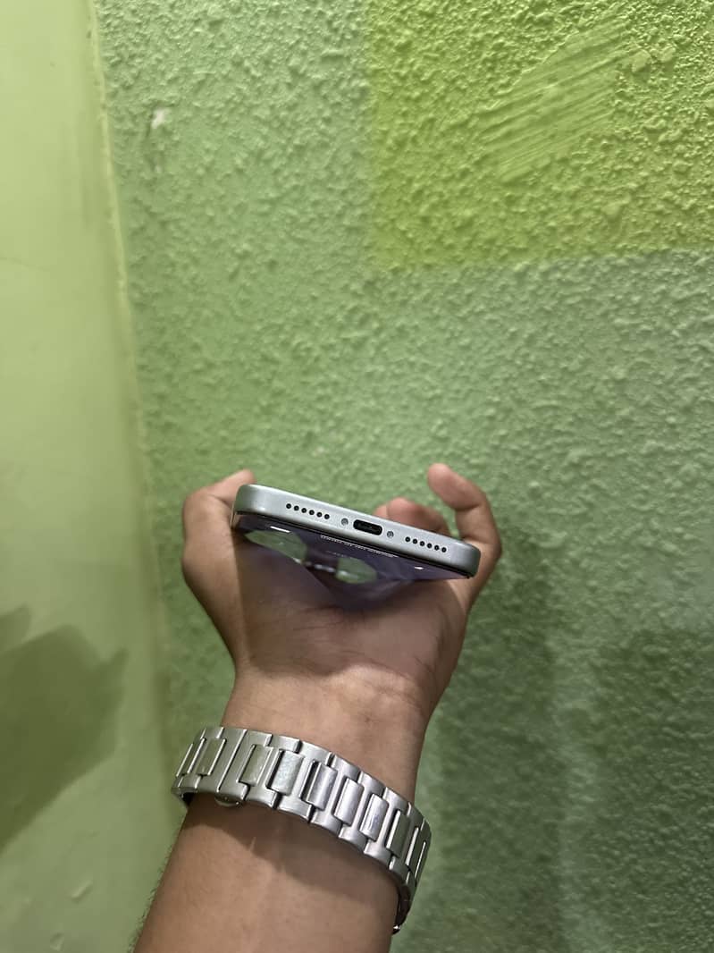 iPhone 17 pro max 4