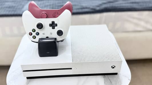Xbox One S 1TB + 2 Original Controllers | Excellent Condition