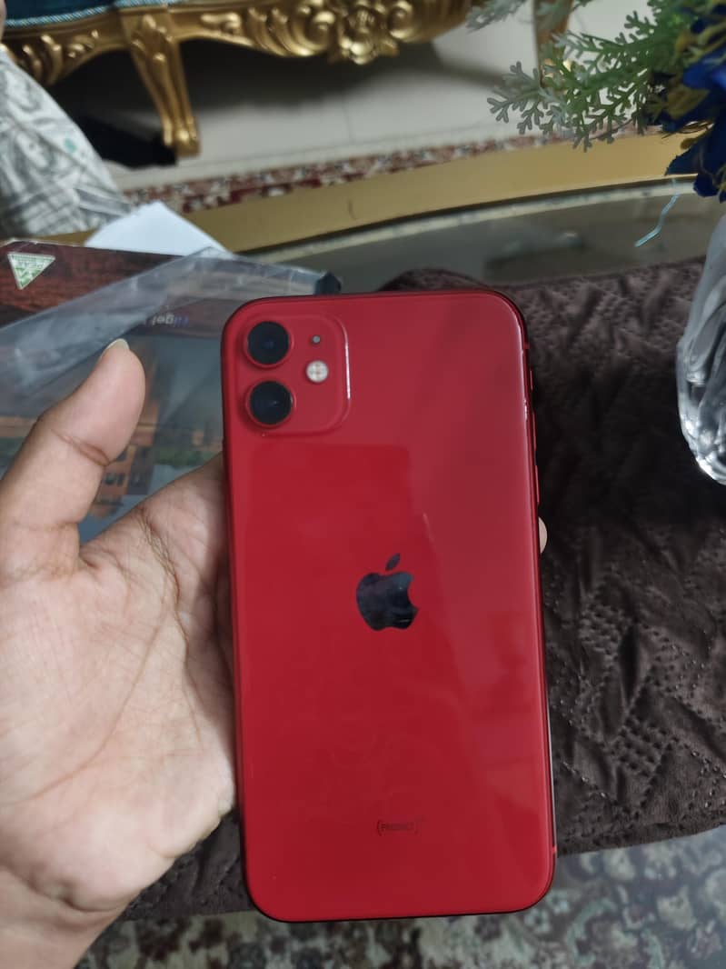 IPHONE 11  4