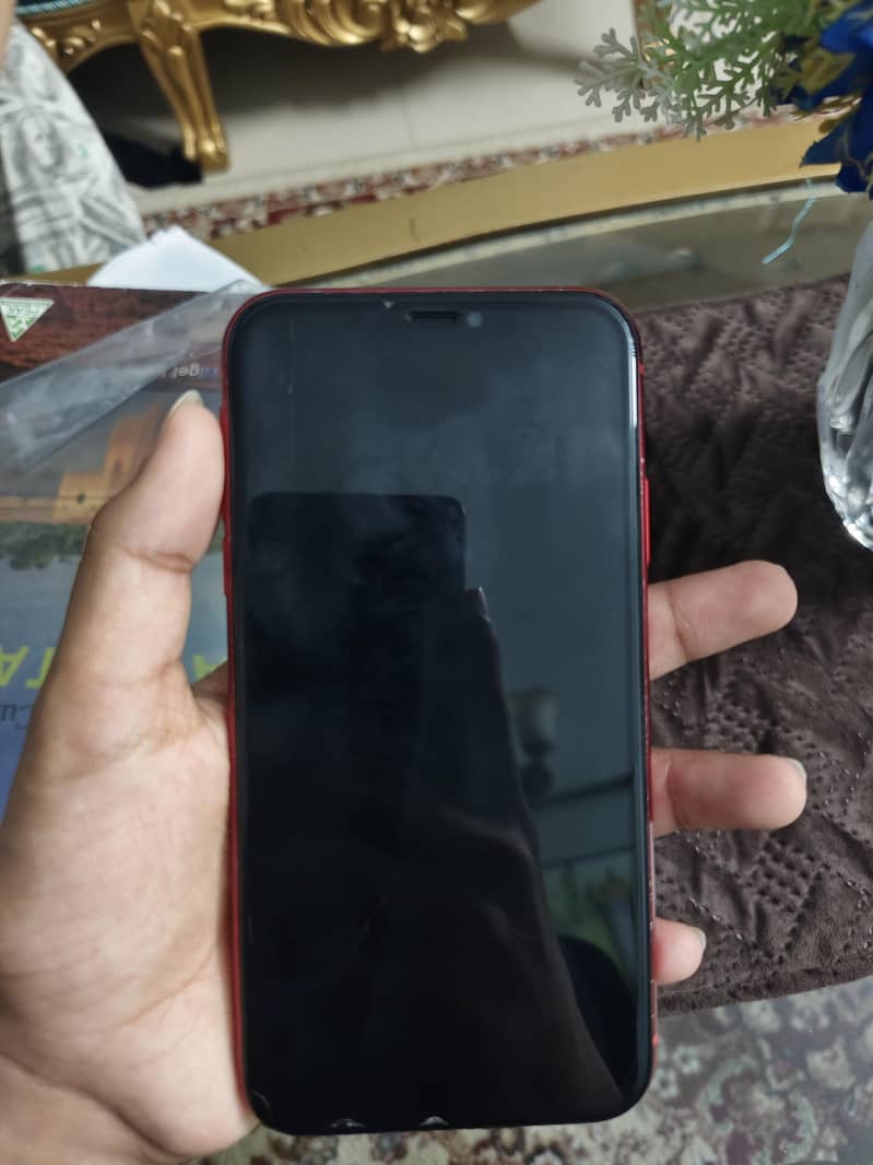 IPHONE 11  5