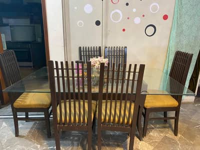 6 Seater Stylish Dining Table