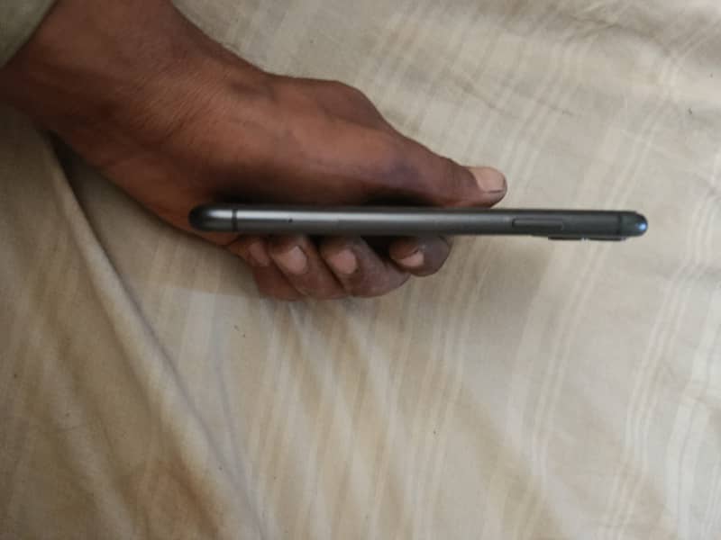 iphone 11 4