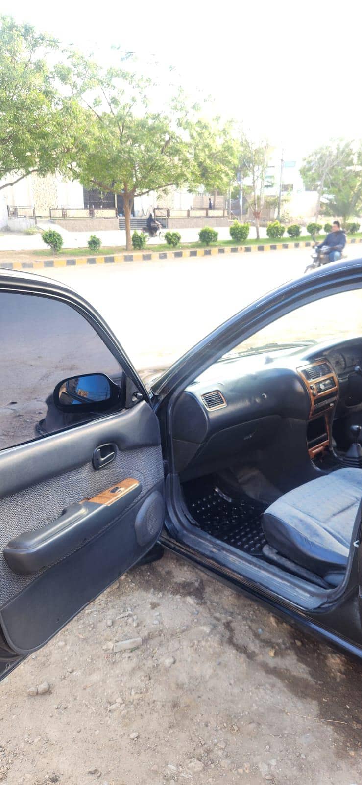 corolla indus 2000 3