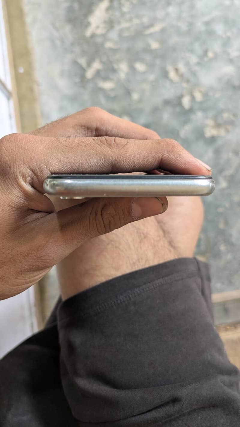 Iphone X 4