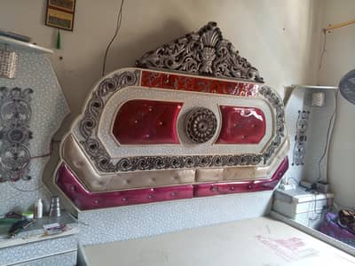 bed and site tables