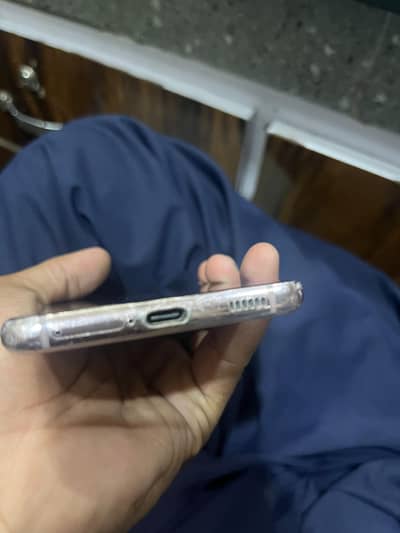 Samsung s21 5 g. . . . 03243594297