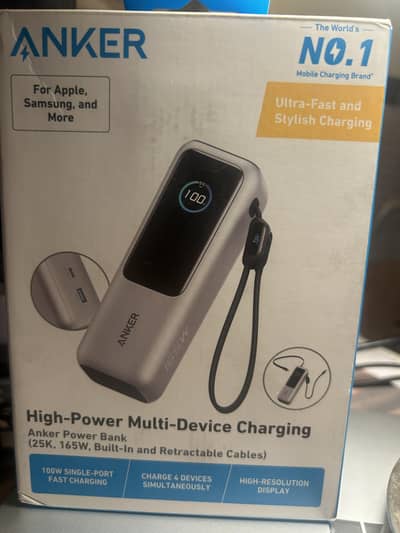 Anker Power Bank 165 Watt retractable cables