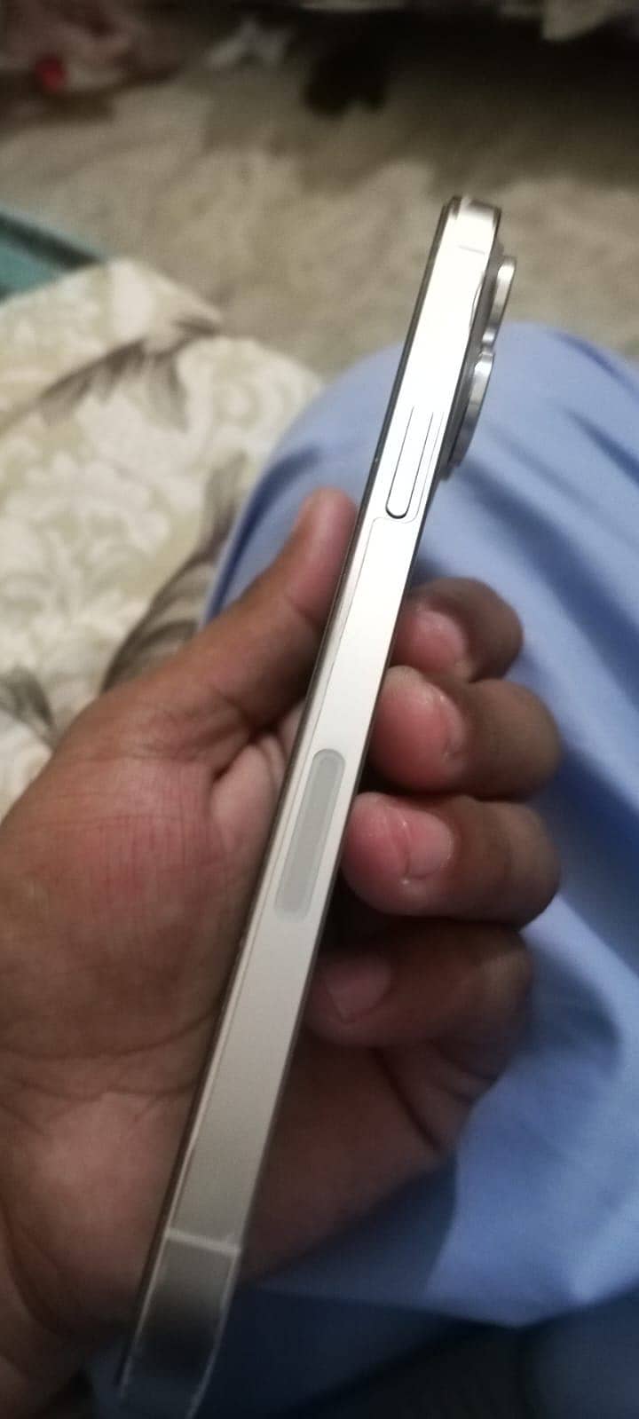 IPhone 13 PM 4