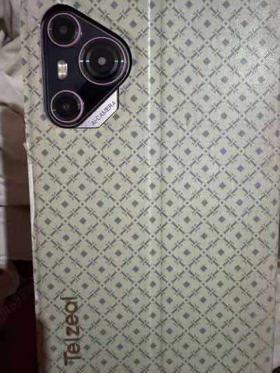Telzeal company ka tab hai 256gb with box
