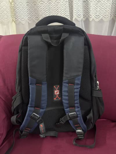 Camel mountain original backpacks for sell, mint condition