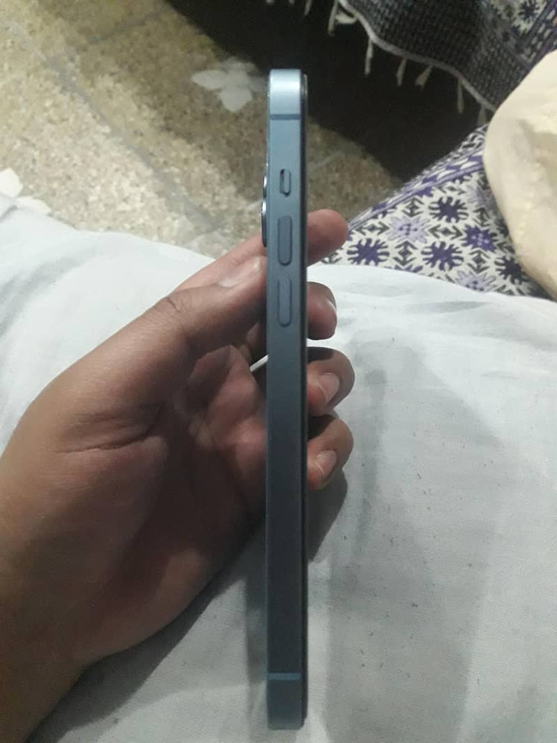 iPhone 14 plus 2