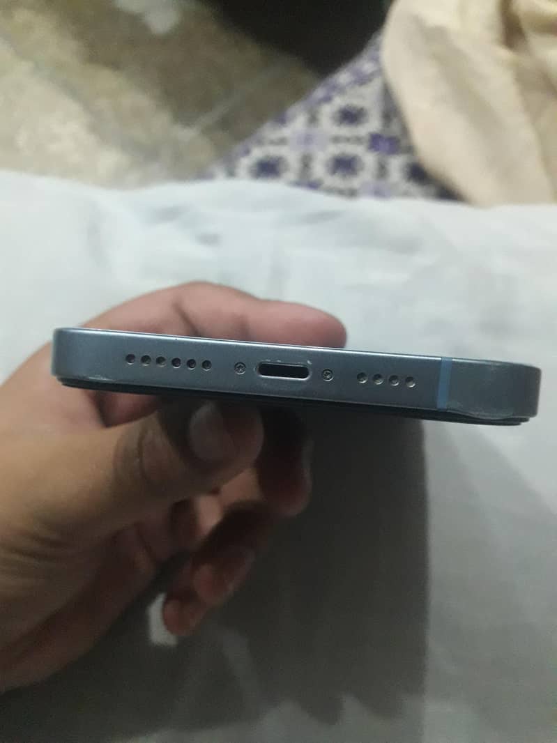iPhone 14 plus 5