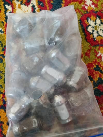 Mix Bolts 12 + 1.25 and 12 + 1.5