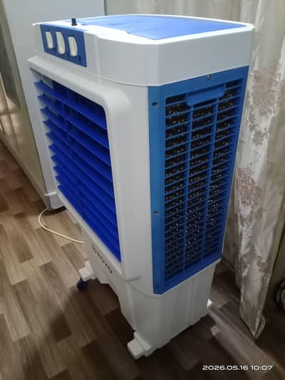 Air Cooler Toyo AC / Dc Slim Tower