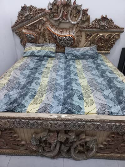 Bed , Dressing , Side Tables , Almaariya