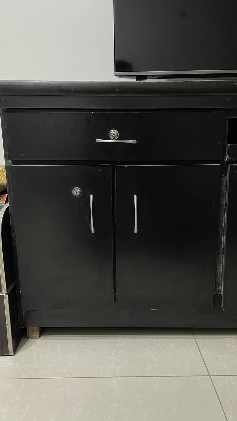 Divider/ LCD console 2