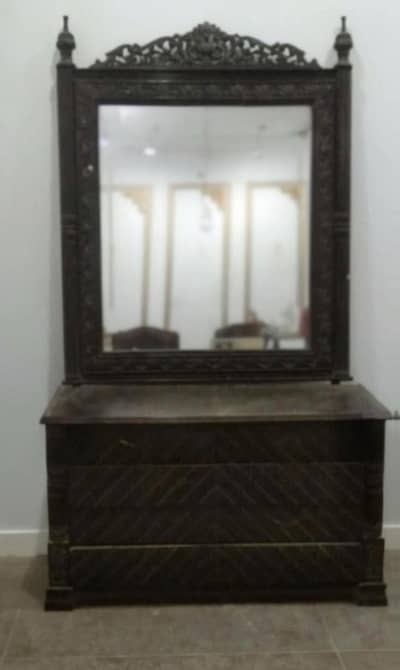 chinyoti dressing table with mirror