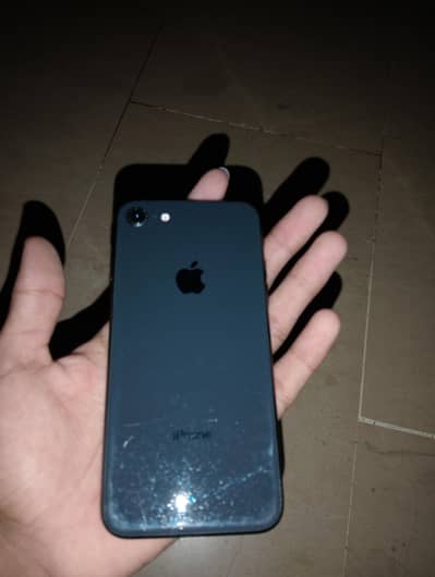 iphone 8 all okay factory unlocked 64 gb